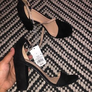NEW black heels